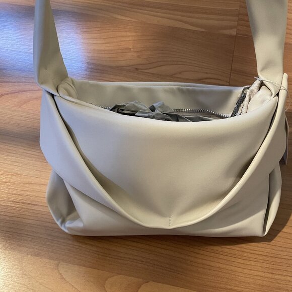 STREET LEVEL handbag! So Soft Vegan Leather Cream Knot Bag. RARE Shoulder Purse! - Picture 4 of 16